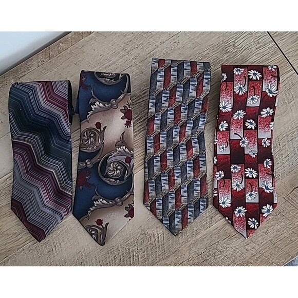 4 Mens Nike Ties, Various Design, Red, Blue, Gray - Picture 1 of 5